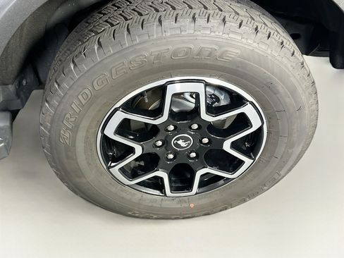 Used 2025 Ford Bronco 2-Door AWD/4WD image 28