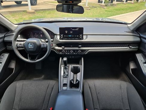 Used 2025 Honda Accord SE image 13