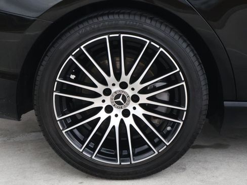 Used 2024 Mercedes-Benz C 300 4MATIC Sedan image 8