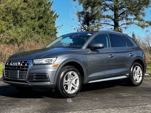 Used 2018 Audi Q5 2.0T Premium image 2