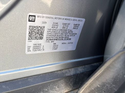 Used 2025 Chevrolet Equinox LT image 23