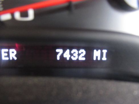 Used 2001 Chevrolet Corvette Convertible w/ Preferred Equipment Group2 image 21