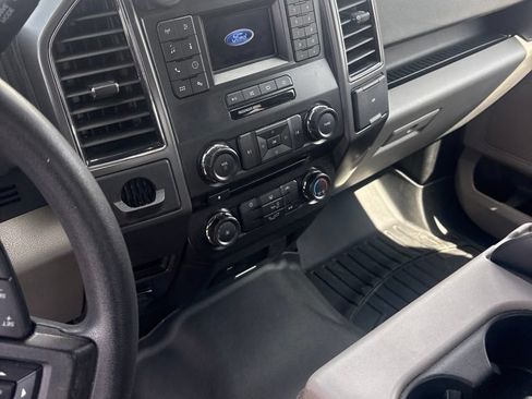 Used 2018 Ford F150 XLT RWD image 10