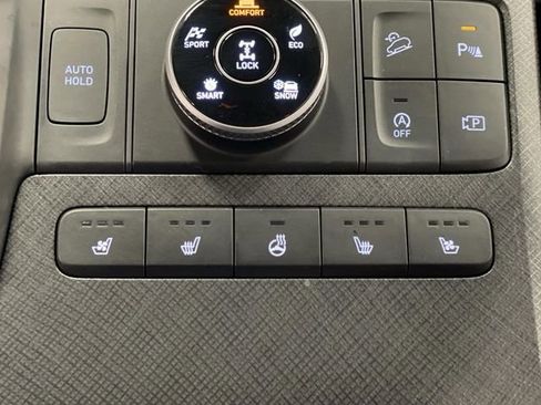 Used 2024 Hyundai Palisade Limited image 8