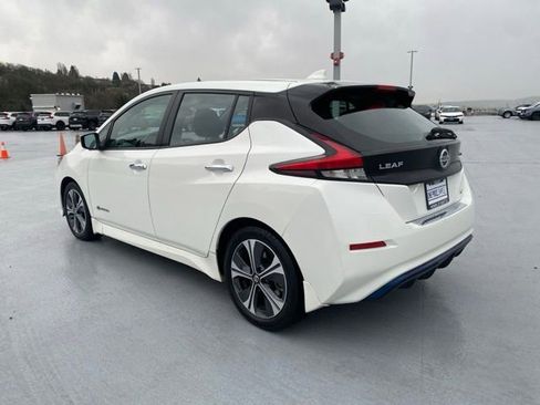 Used 2018 Nissan Leaf SV w/ SV Technology Package image 6