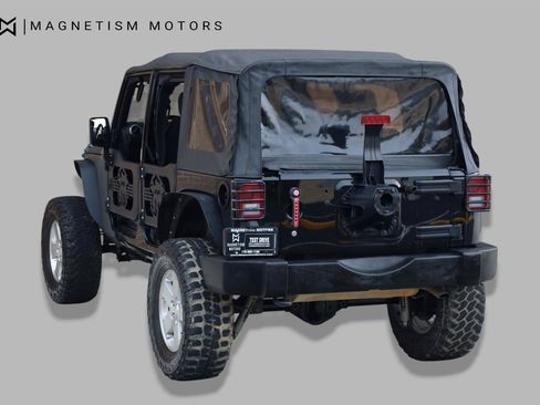 Used 2017 Jeep Wrangler Unlimited Sport w/ Quick Order Package 23S AWD/4WD image 11