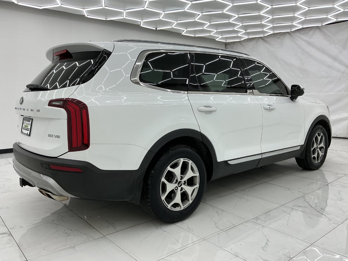 Used 2020 Kia Telluride EX AWD/4WD image 11