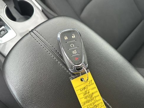 Used 2023 Chevrolet Malibu LT image 29