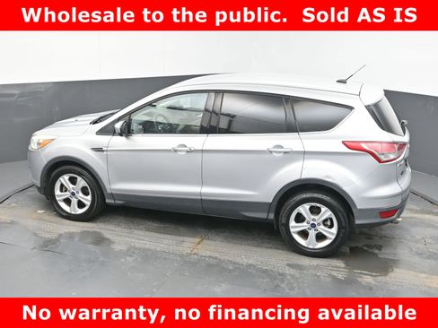 Used 2016 Ford Escape SE image 30