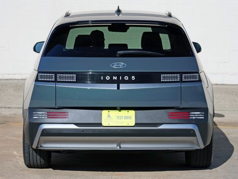 Used 2025 Hyundai Ioniq 5 SEL image 49