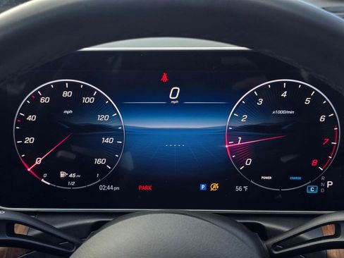 Used 2025 Mercedes-Benz C 300 4MATIC Sedan image 39