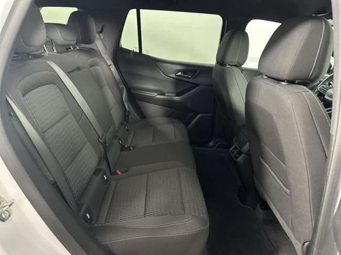 Used 2025 Chevrolet Equinox LT FWD image 7