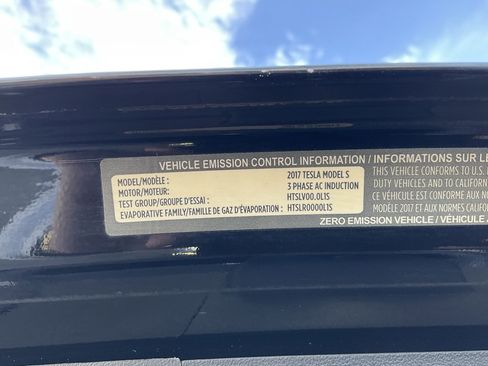 Used 2017 Tesla Model S 75 image 11