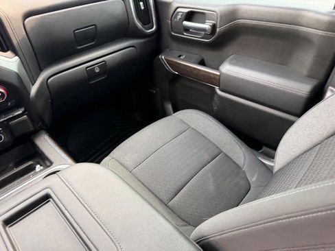 Used 2021 Chevrolet Silverado 1500 RST w/ Redline Edition AWD/4WD image 14