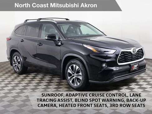 Used 2022 Toyota Highlander XLE image 1