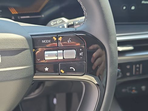 New 2026 Kia Sorento LX FWD image 30