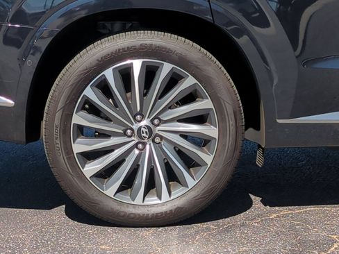 Certified 2024 Hyundai Palisade Calligraphy AWD/4WD image 9