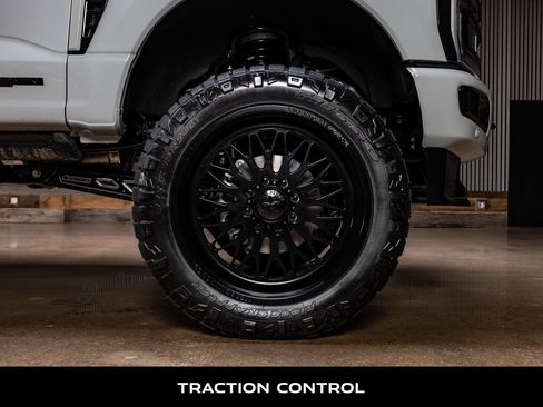 Used 2026 Ford F250 Platinum w/ Platinum Plus Package AWD/4WD image 12