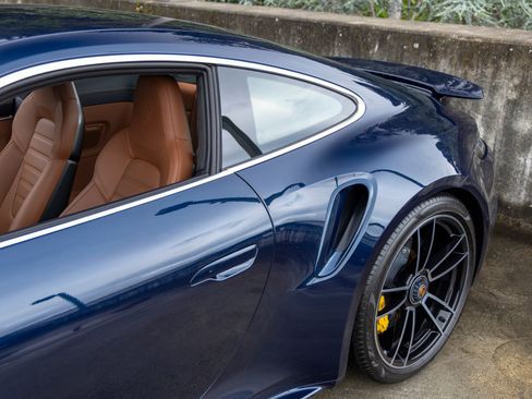 Certified 2024 Porsche 911 Turbo S AWD/4WD image 19