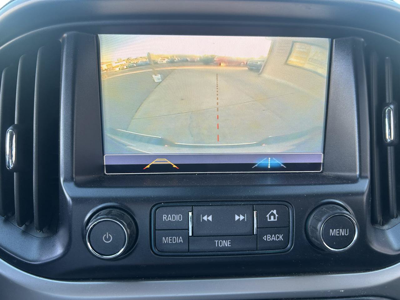 Used 2018 Chevrolet Colorado LT w/ Luxury Package, Chrome AWD/4WD image 22
