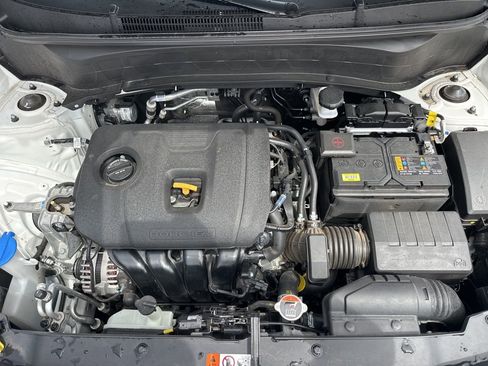 Used 2025 Kia Seltos LX AWD/4WD image 19