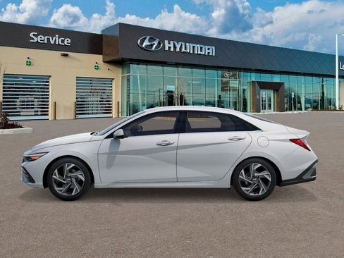 New 2026 Hyundai Elantra Limited image 3
