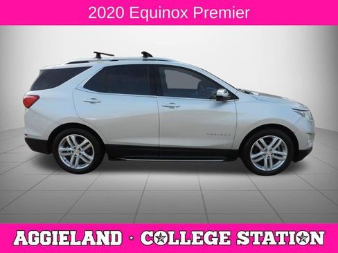 Used 2020 Chevrolet Equinox Premier image 2