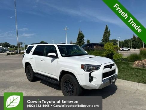 Used 2024 Toyota 4Runner TRD Off-Road Premium w/ Moonroof Package AWD/4WD image 2