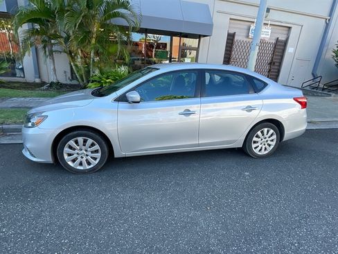 Used 2016 Nissan Sentra SV FWD image 1