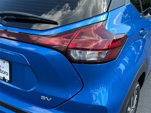 Used 2024 Nissan Kicks SV image 11