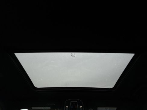 New 2026 Jeep Grand Wagoneer L 4WD w/ Premium Group I image 24