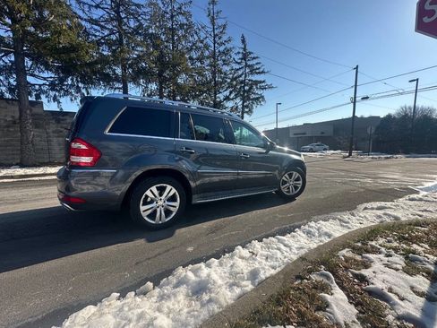 Used 2011 Mercedes-Benz GL 450 4MATIC w/ Premium 2 Pkg image 4