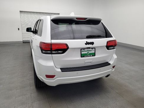 Used 2019 Jeep Grand Cherokee Altitude image 6