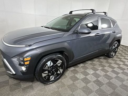 Used 2024 Hyundai Kona SEL w/ Convenience Package FWD image 7