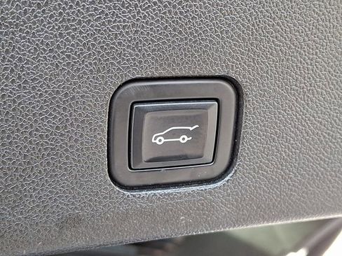 Certified 2023 Cadillac XT6 Luxury image 26