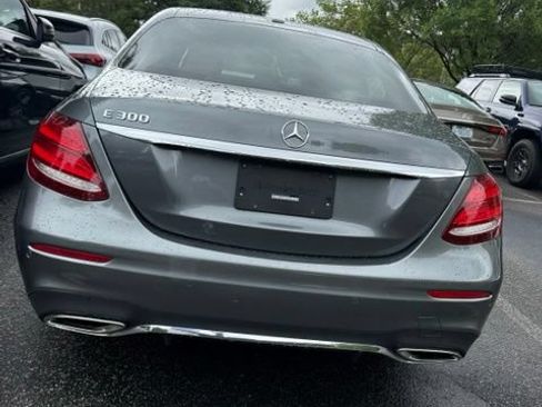 Used 2018 Mercedes-Benz E 300 image 8