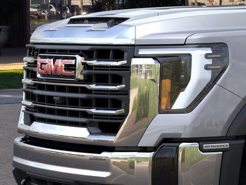 New 2026 GMC Sierra 2500 SLE AWD/4WD image 14