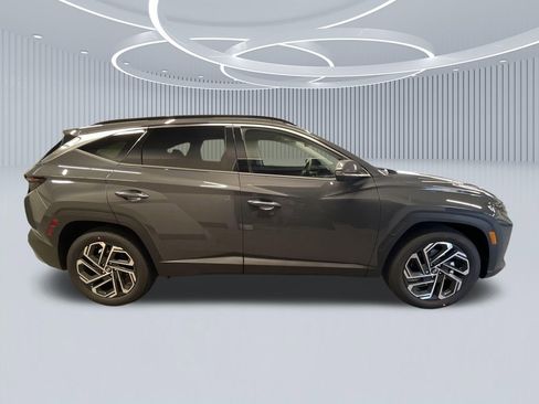 New 2026 Hyundai Tucson Limited FWD image 2