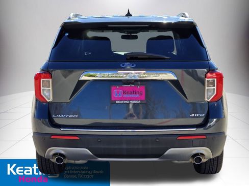 Used 2022 Ford Explorer Limited w/ Equipment Group 301A image 7