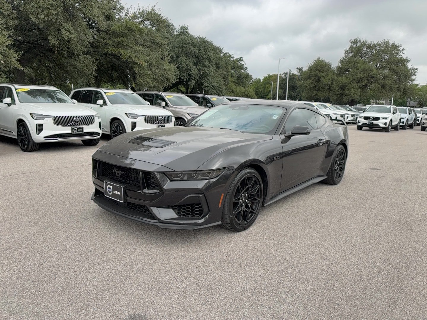 Used 2024 Ford Mustang GT Premium w/ GT Performance Package RWD image 2