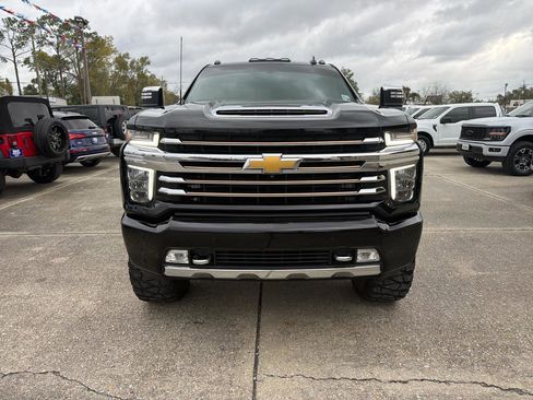 Used 2023 Chevrolet Silverado 2500 High Country image 12