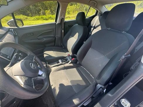 Used 2021 Nissan Versa S FWD image 13