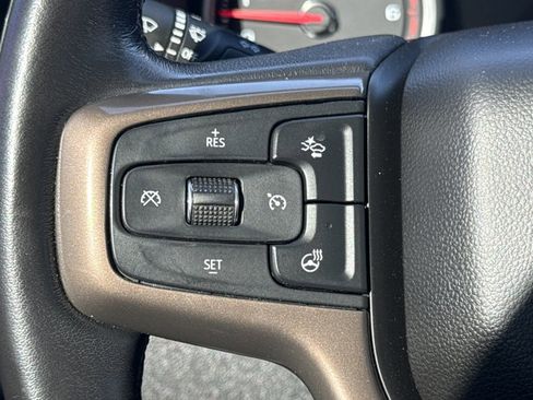 Used 2022 Chevrolet Silverado 1500 High Country w/ Technology Package image 22