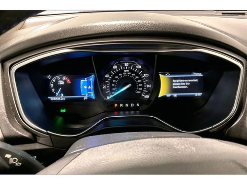 Used 2018 Ford Fusion SE w/ Fusion SE Technology Package image 21