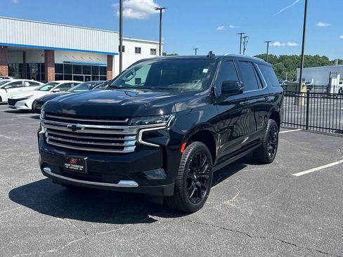 Used 2023 Chevrolet Tahoe High Country AWD/4WD image 2