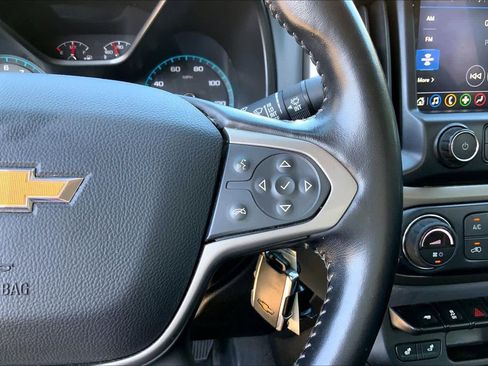 Used 2020 Chevrolet Colorado Z71 RWD image 25