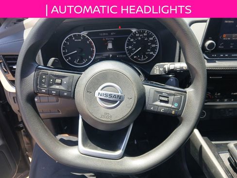Used 2021 Nissan Rogue SV FWD image 11