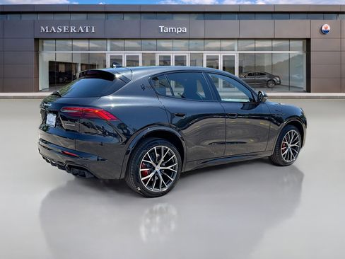 New 2026 Maserati Grecale Modena AWD/4WD image 3