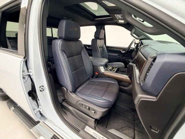 Certified 2026 Chevrolet Silverado 3500 High Country w/ High Country Premium Package AWD/4WD image 25