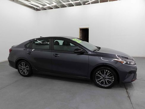 Used 2023 Kia Forte GT-Line image 4